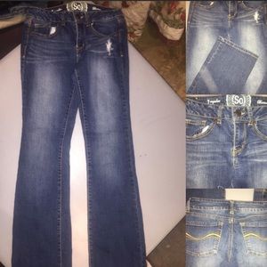 Juniors SZ 7 Mid-rise; Bootcut SO Brand Jeans
